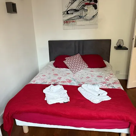 Centre De شقة روان